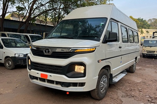 tata-winger-ac-non-ac-10-seater